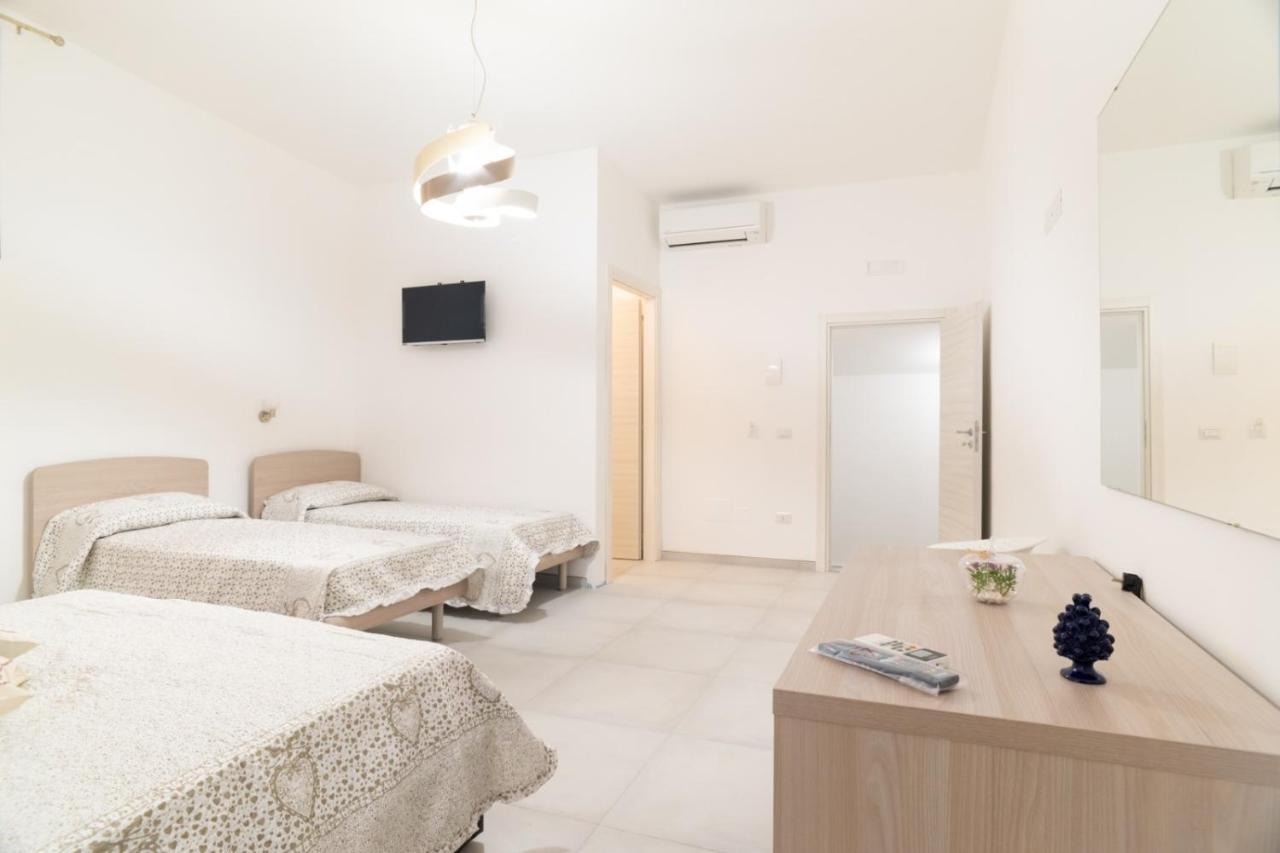 ポルト・エンペードクレ I Parrini Bed & Breakfast エクステリア 写真